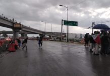 Tras 7 horas, retiran bloqueo de Carretera Federal 200