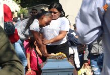 Entre lágrimas y abrazos despiden al pequeño Alexis en Chilpancingo