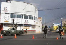 Ejército y GN resguardan fuertemente funeraria en Guadalajara donde velan a ‘El Mencho’